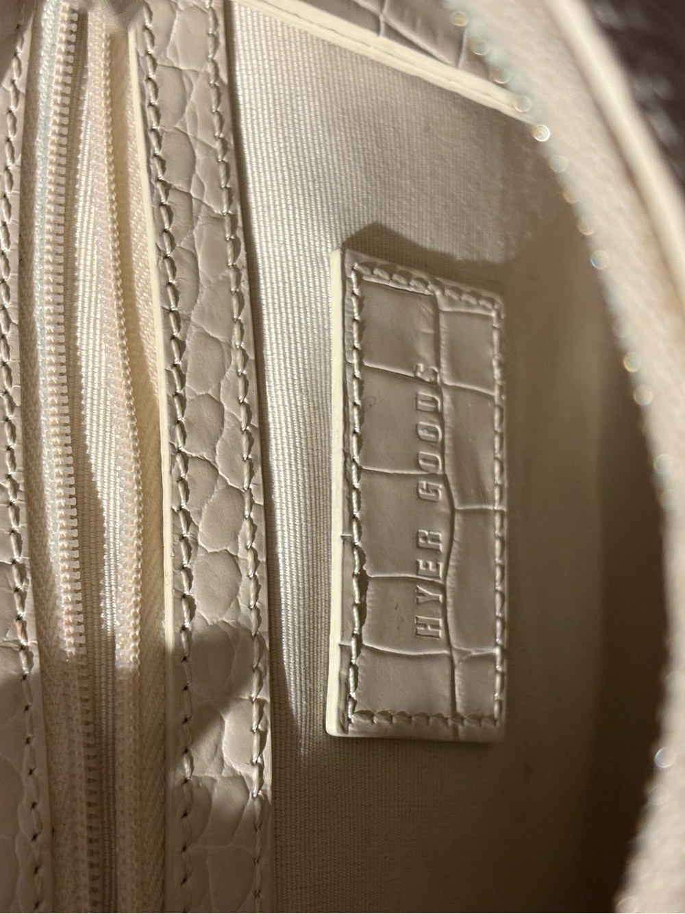Croc-Embossed Shoulder Bag in Cream - Picture 5 of 8